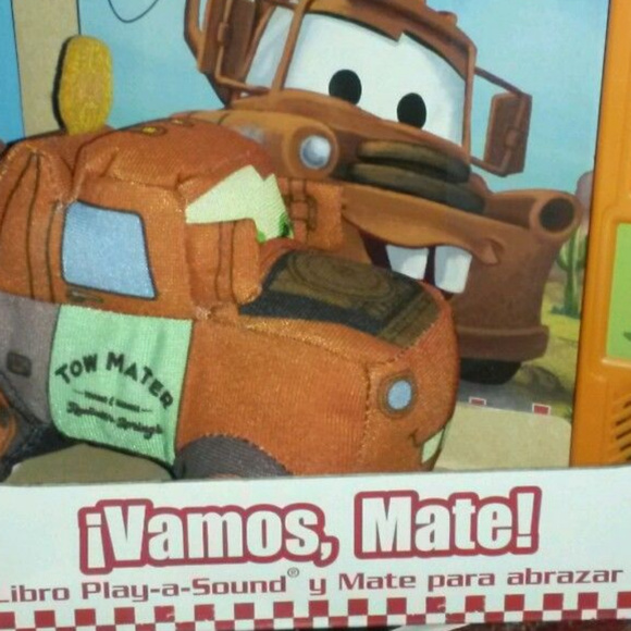 Disney Play Sound Book TOW MATER SPANISH Disney PIXAR Cars INCLUDES PLUSH TOY NW - Picture 4 of 4